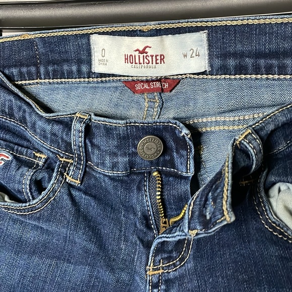 SOLD Hollister California Social Stretch SIZE 0 34W Low Rise Skinny Dark Wash - Picture 3 of 6
